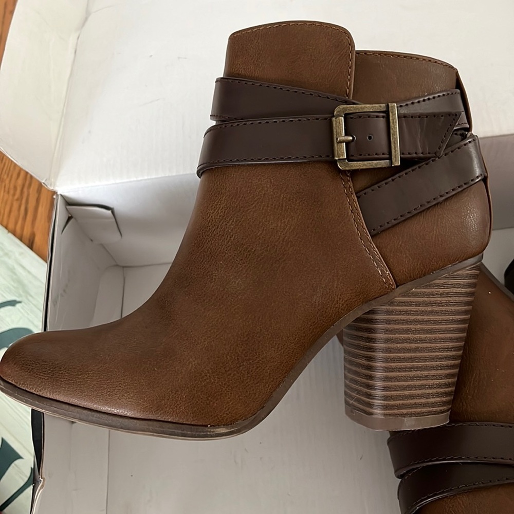 Material Girl Brown booties